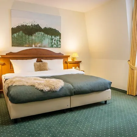 Landhaus Hotel 4*