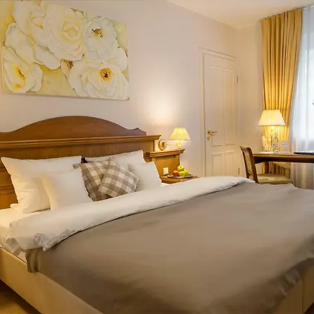 Landhaus Hotel 4*